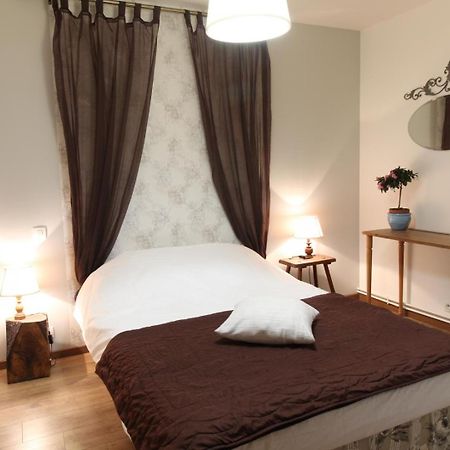 Le Domaine De Bellevue Bed & Breakfast Tanzac Exterior foto